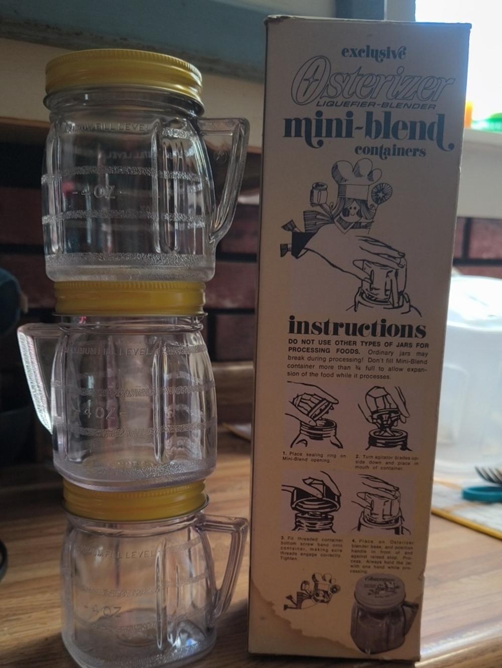 Oster Clear Glass Mini-Blend Jars with Yellow Lids